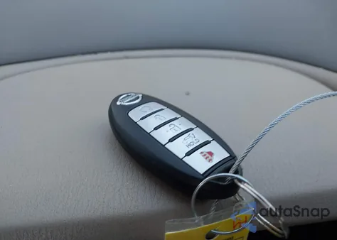 2015 Nissan Pathfinder Platinum z USA, uszkodzony, nr VIN 5N1AR2MN3FC688641